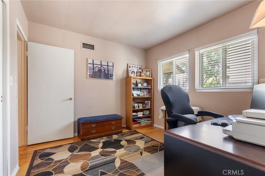 Property photo 28