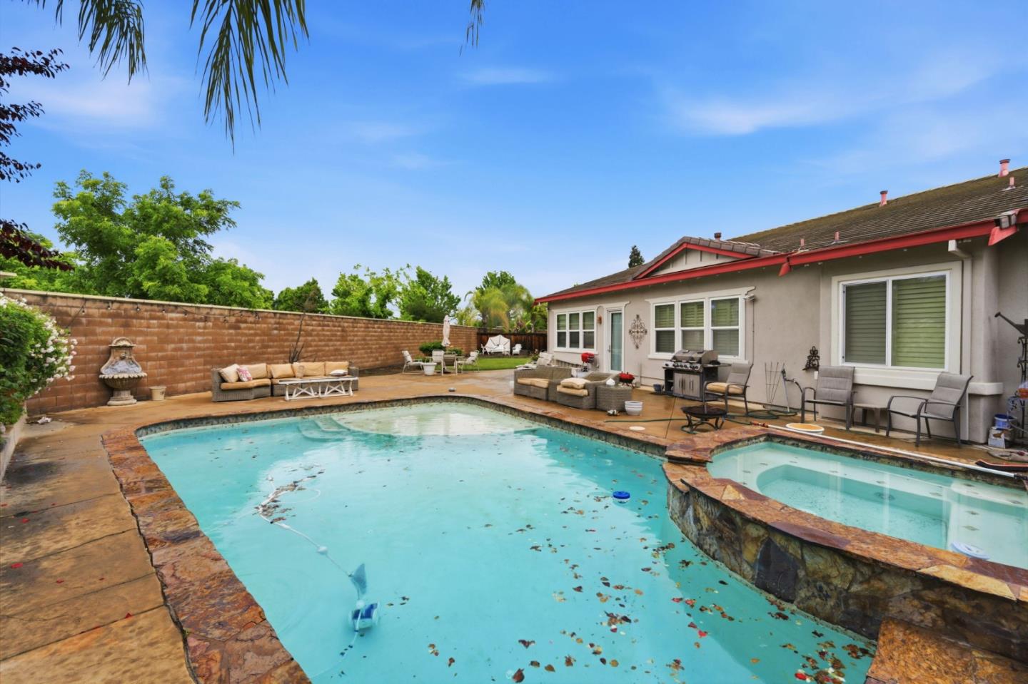 Property photo 43