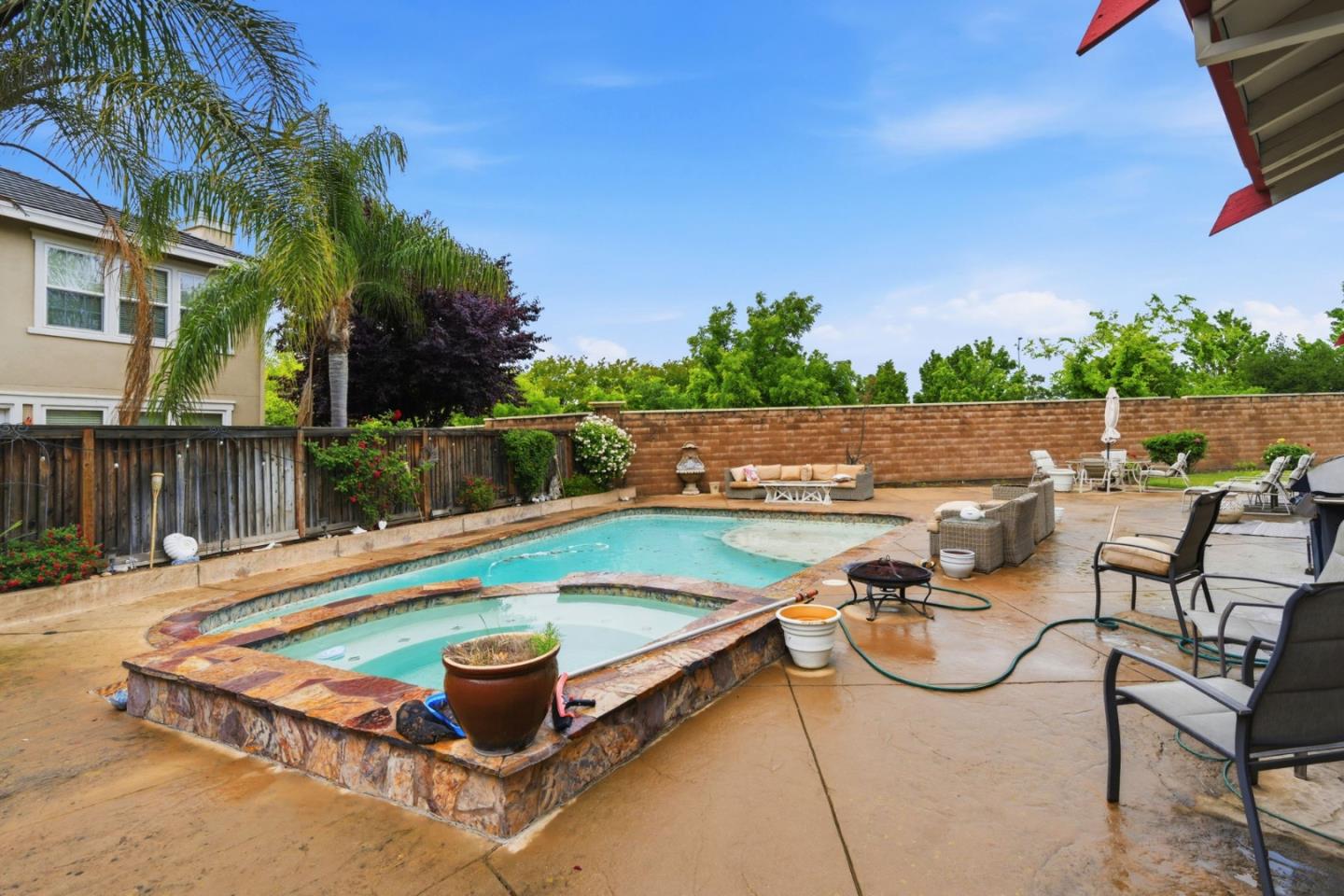 Property photo 44