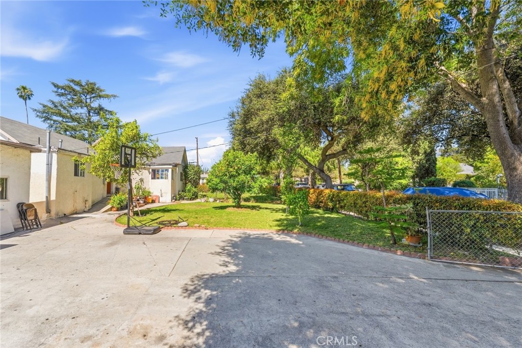 Property photo 37