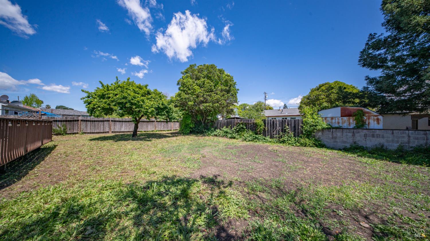 Property photo 32