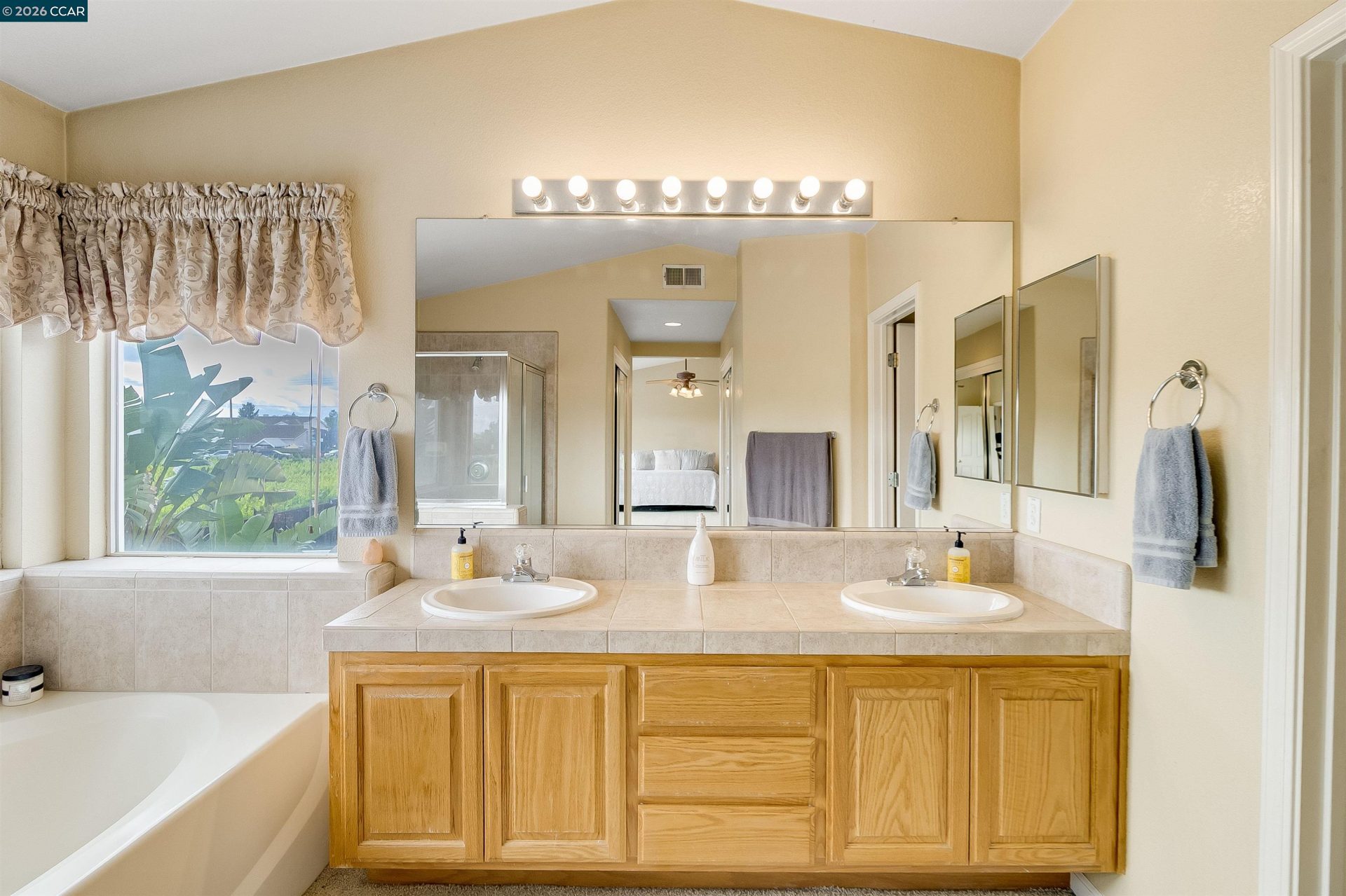 Property photo 46