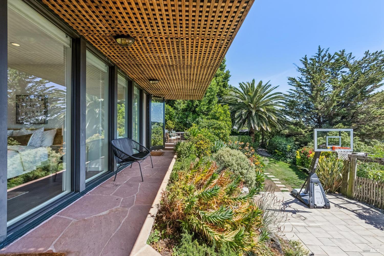 Property photo 46