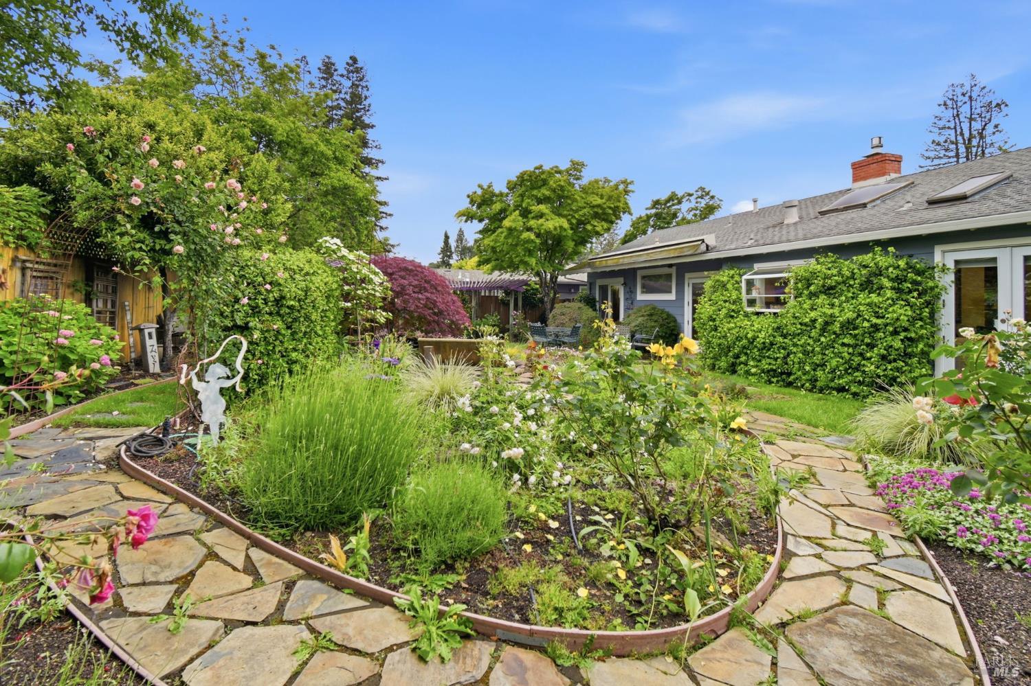 Property photo 35