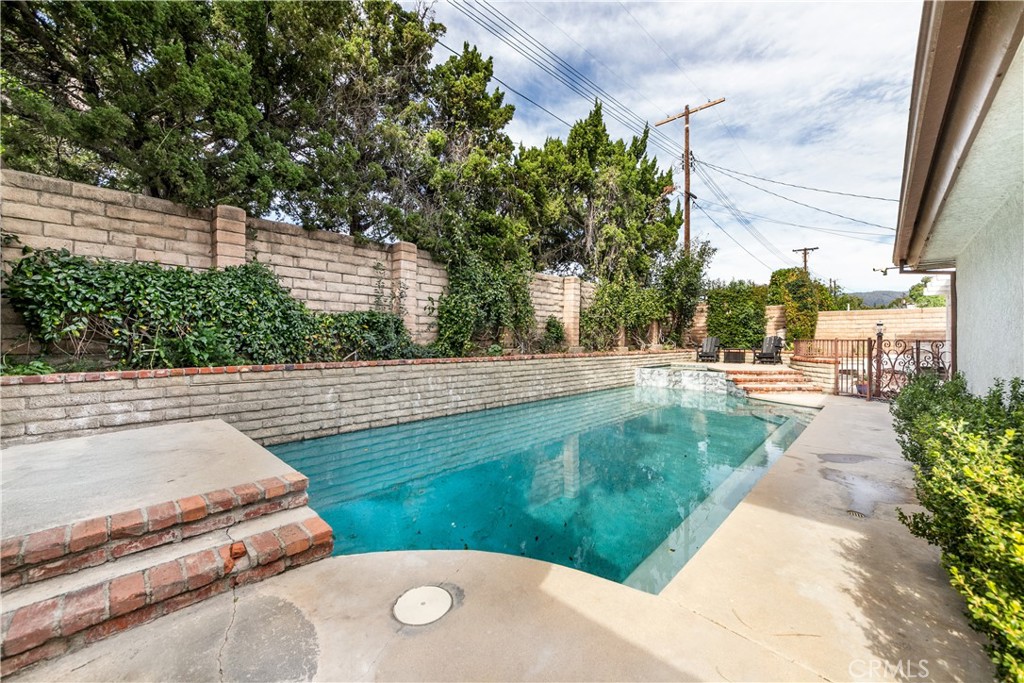 Property photo 33