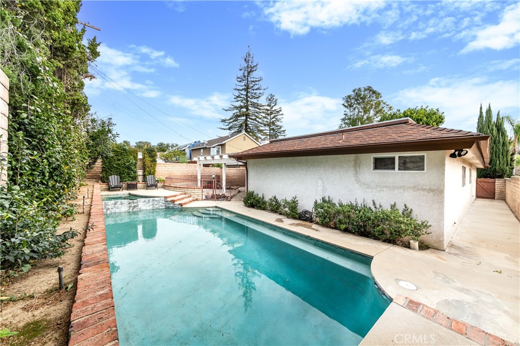 Property photo 35