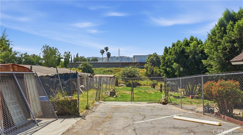 Property photo 36