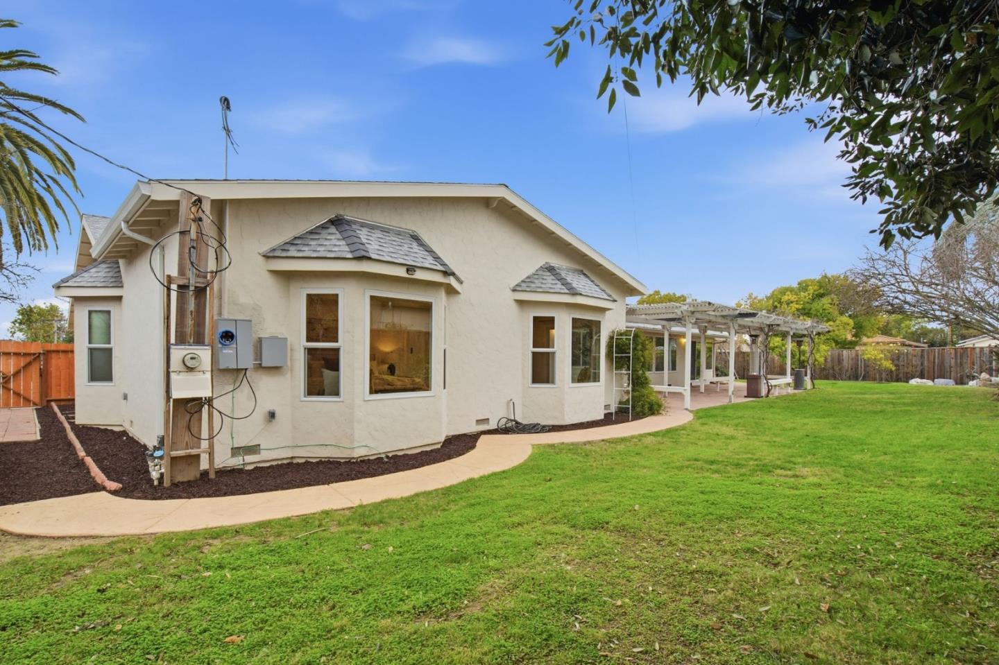 Property photo 37