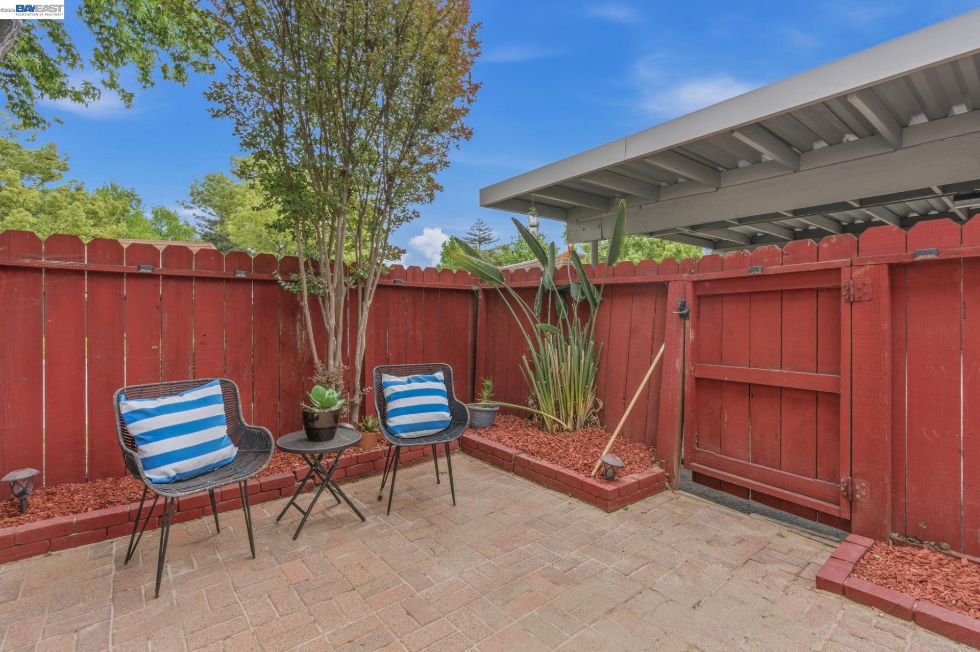 Property photo 32