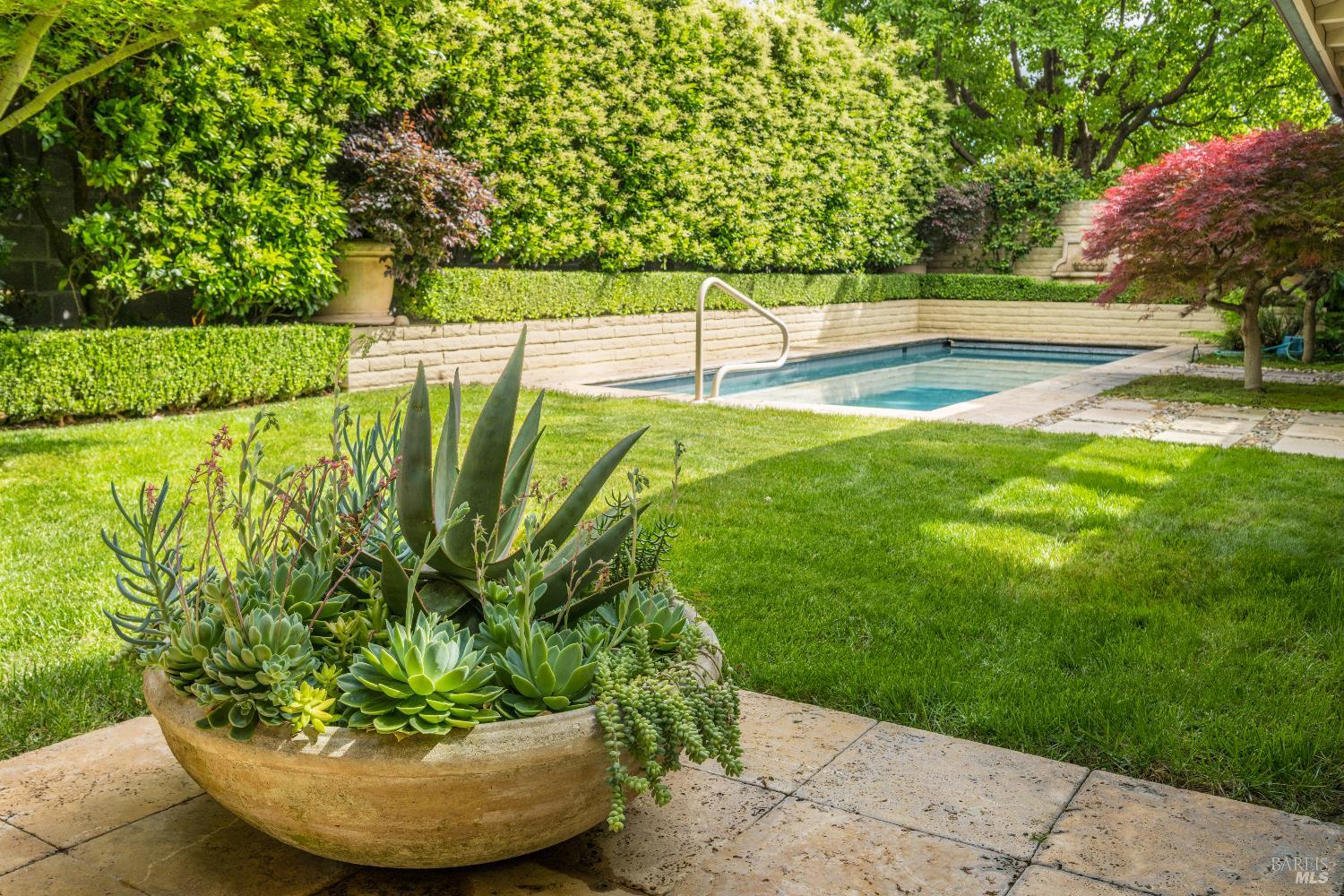 Property photo 35