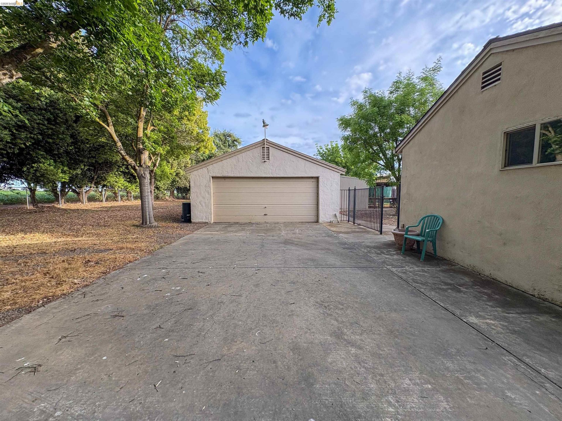 Property photo 24