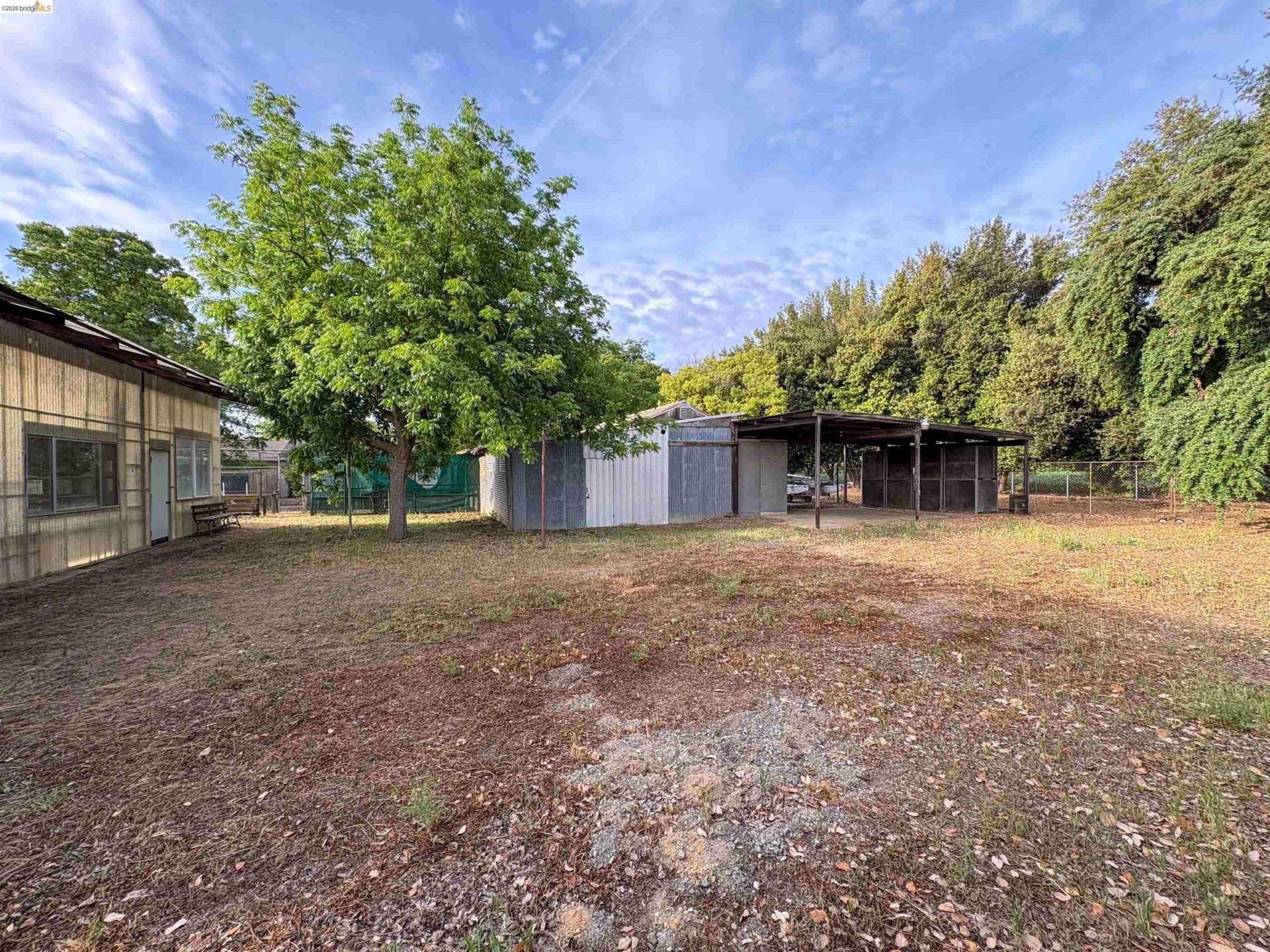 Property photo 33