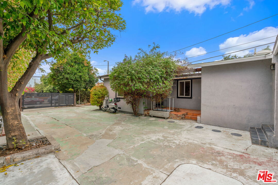 Property photo 32