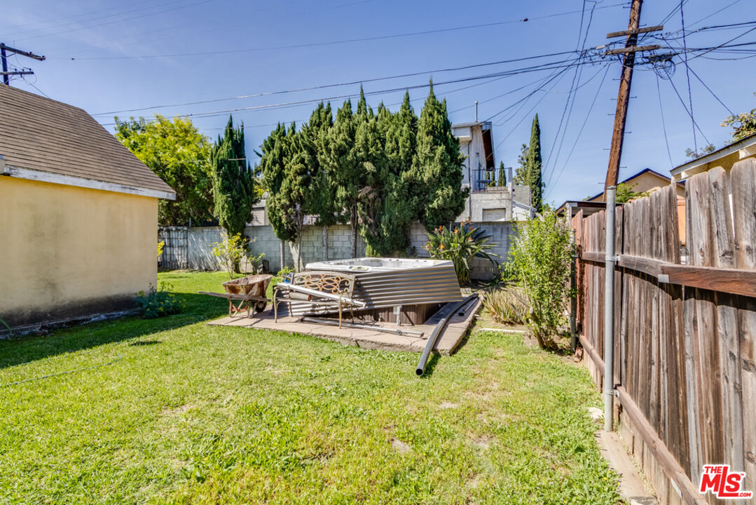 Property photo 25