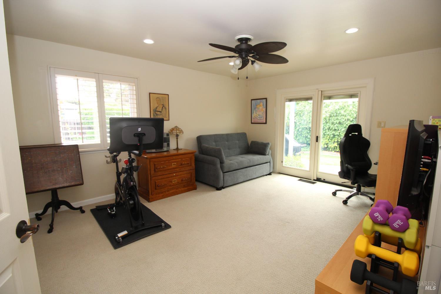 Property photo 33
