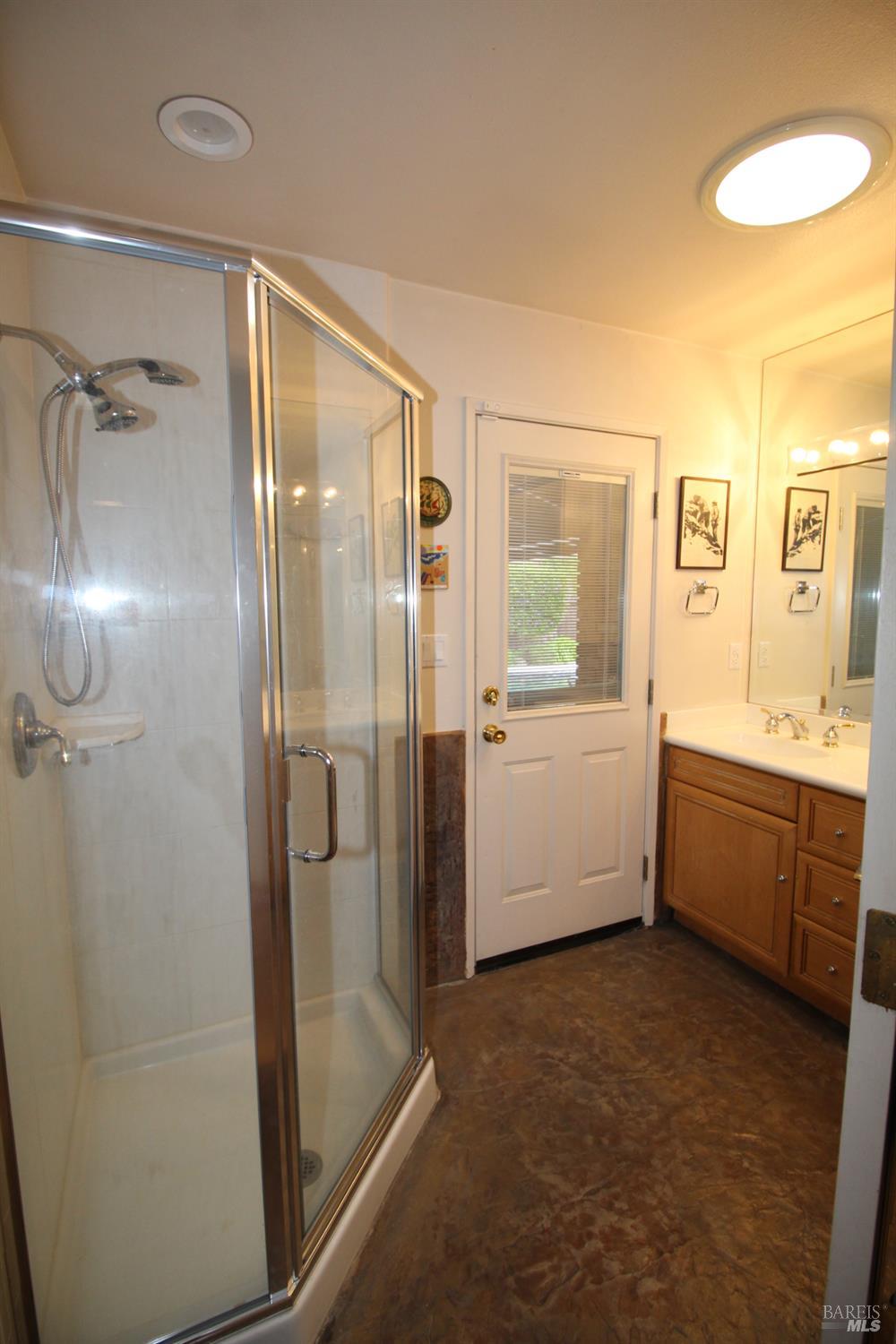 Property photo 35