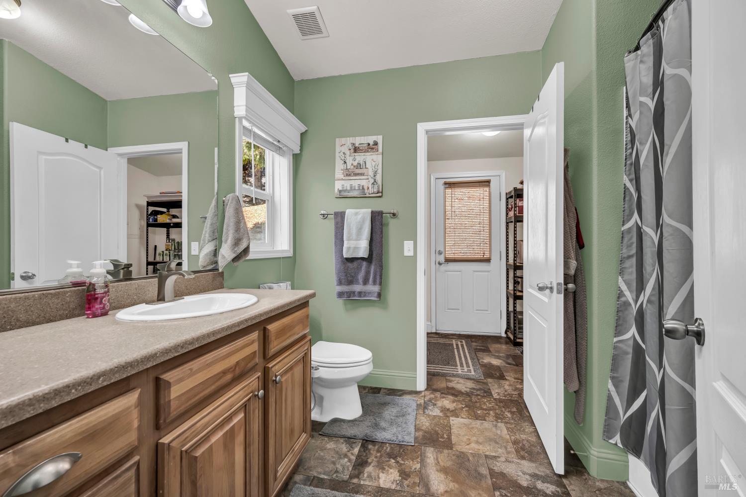 Property photo 20