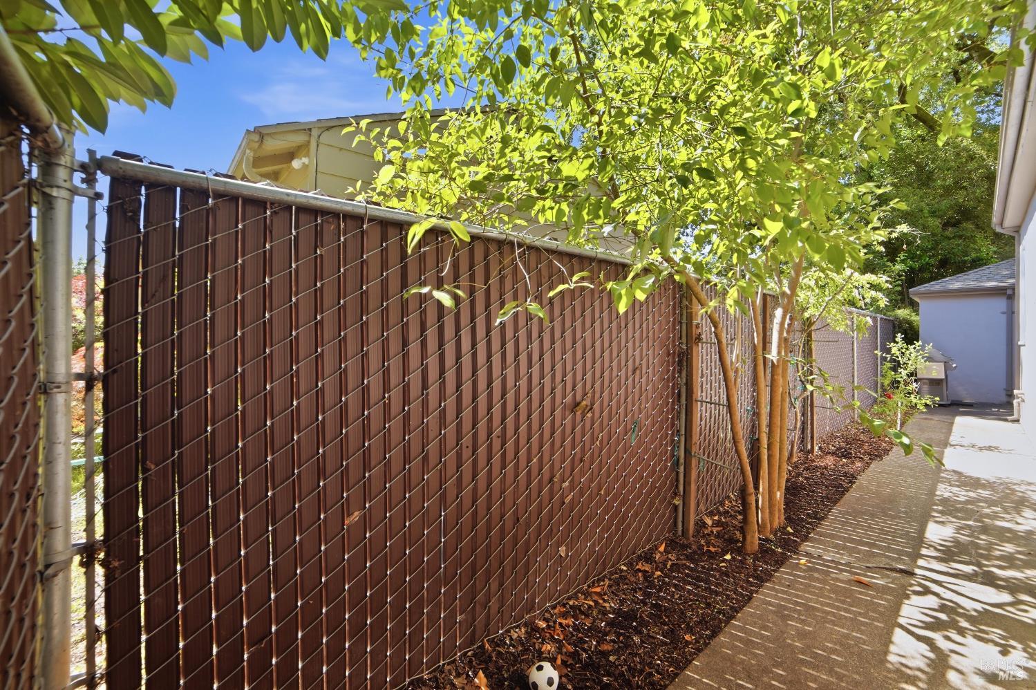 Property photo 25