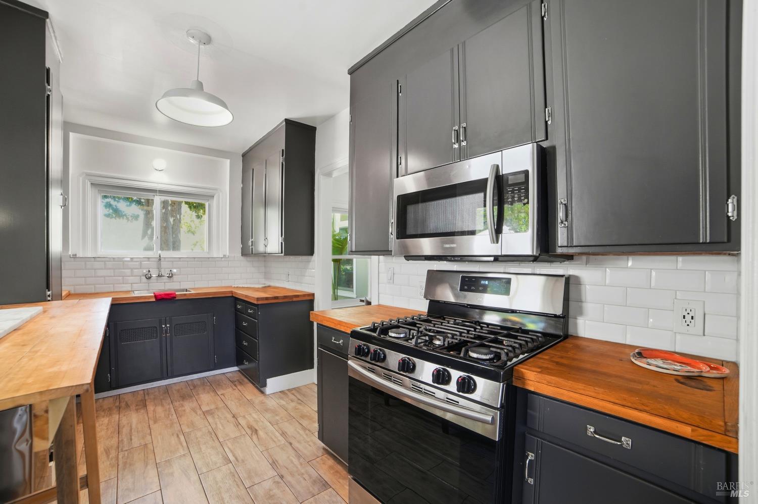 Property photo 31
