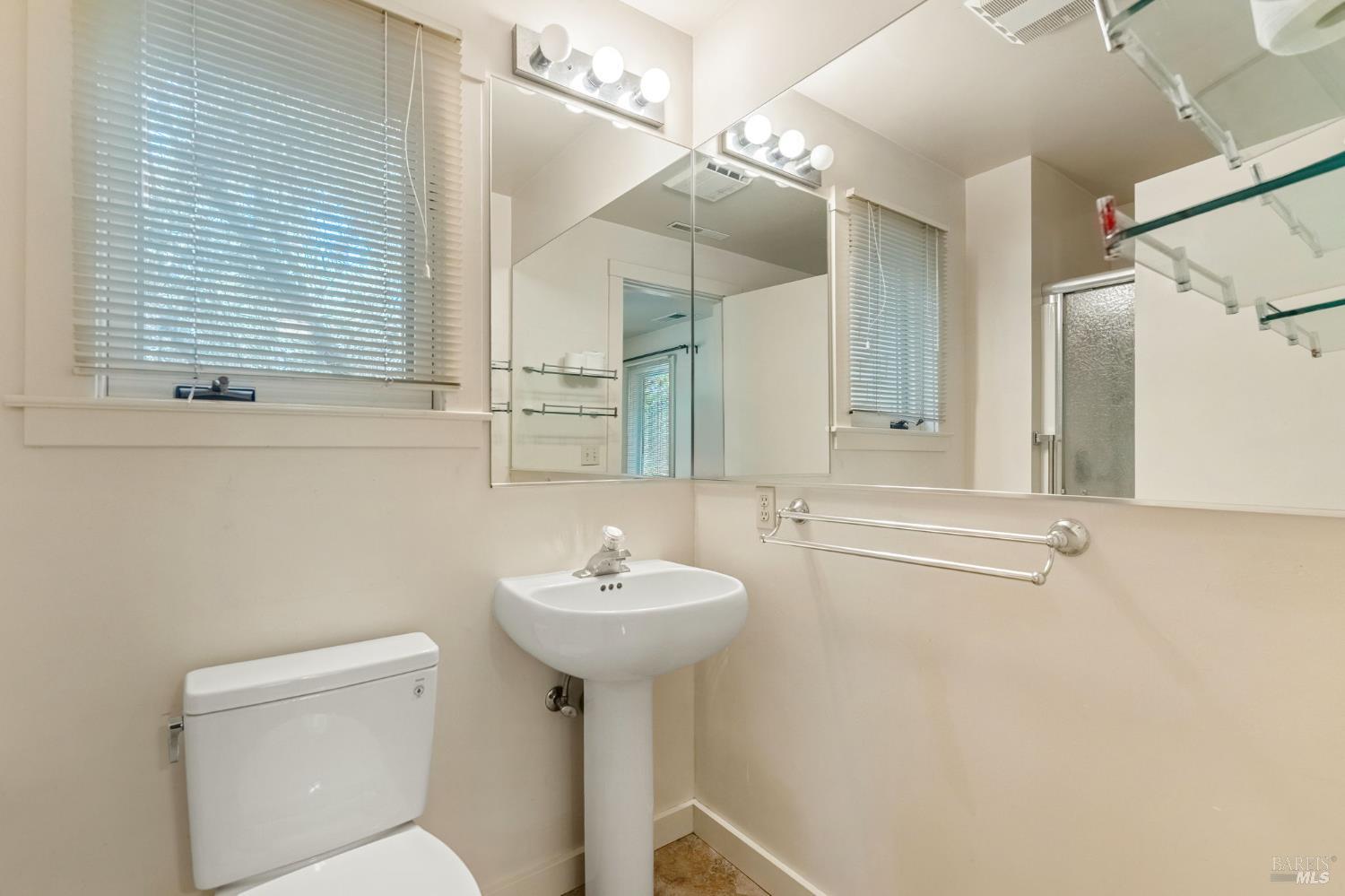 Property photo 44