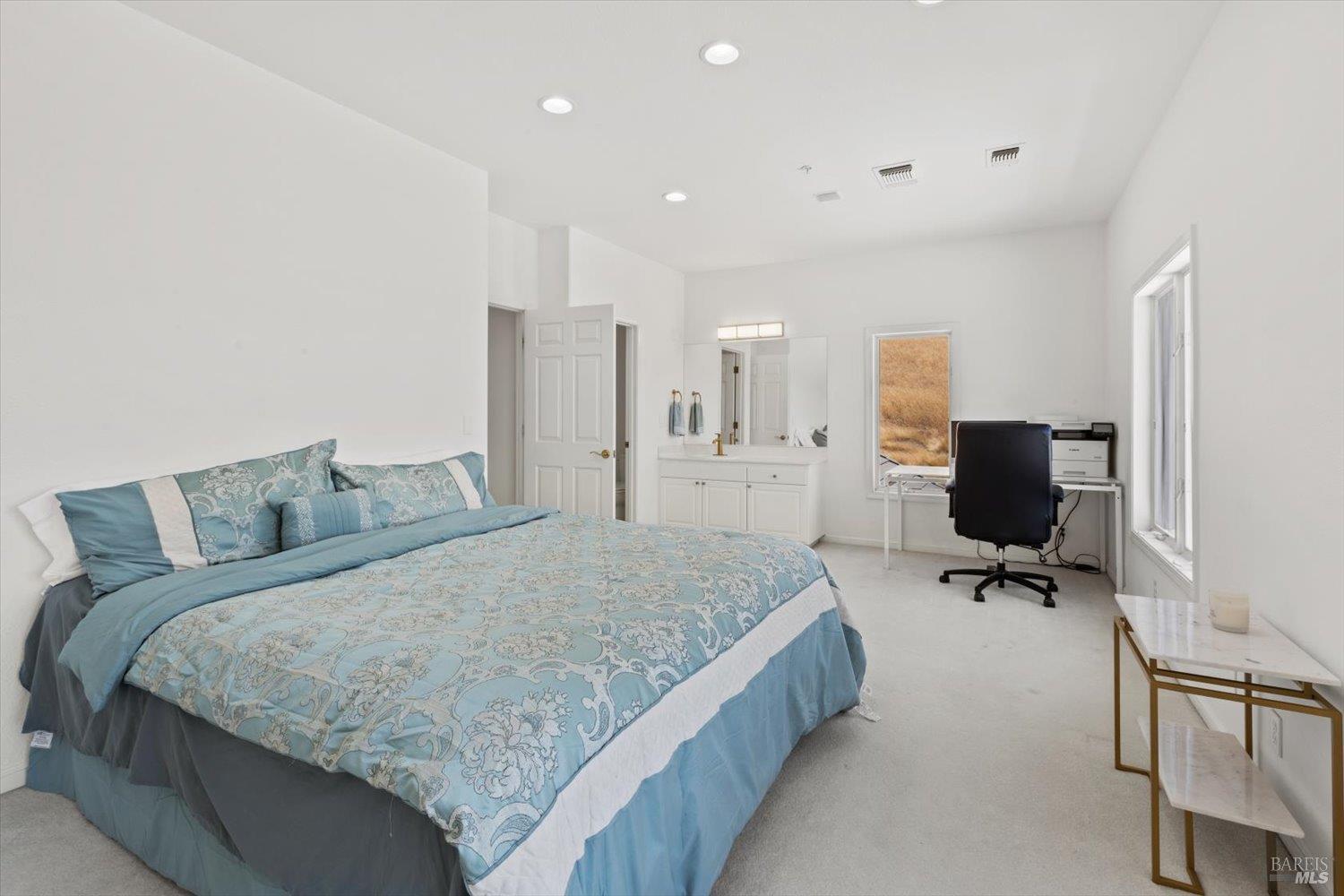 Property photo 48