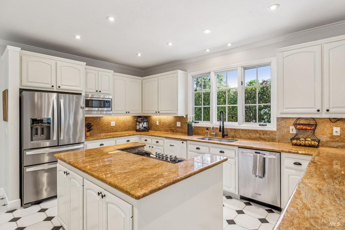 Property photo 24