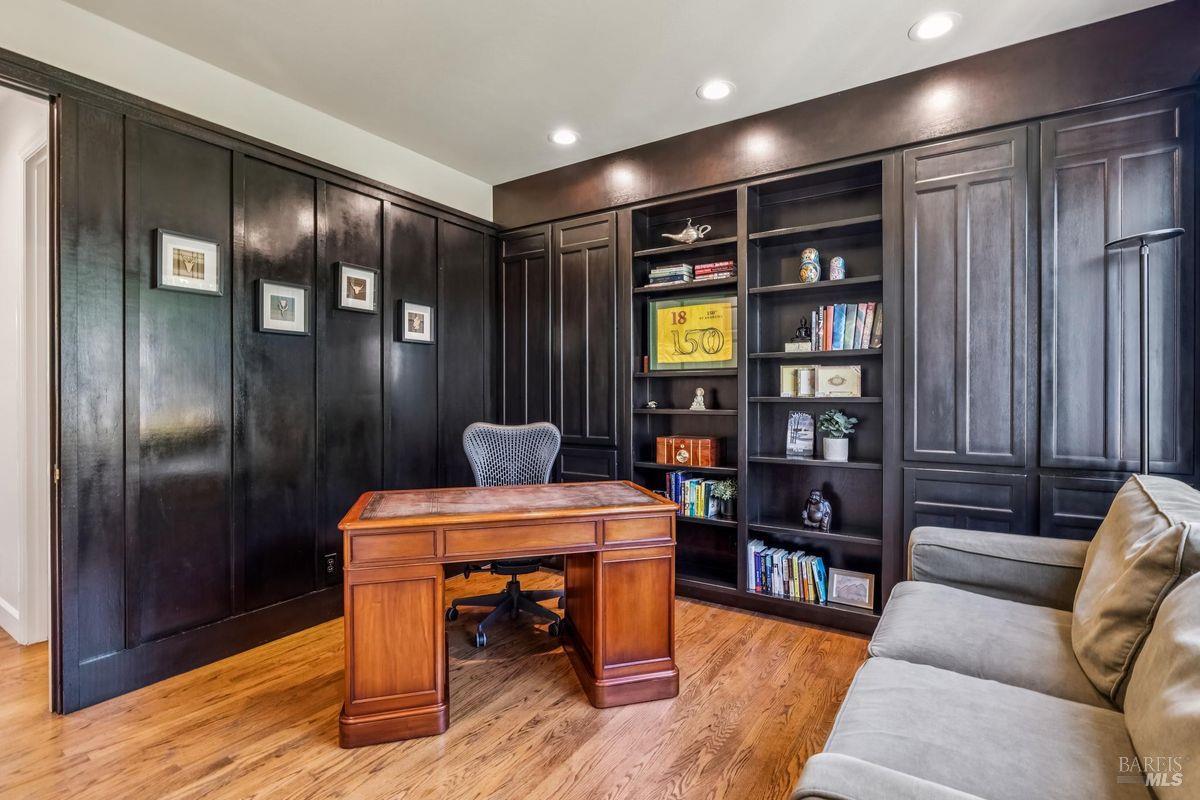 Property photo 36