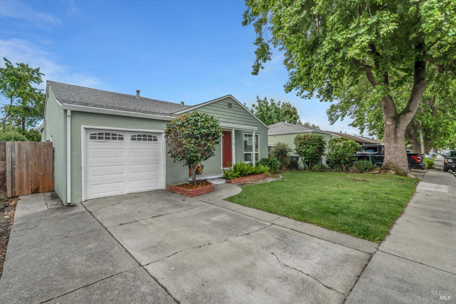 Property photo 28