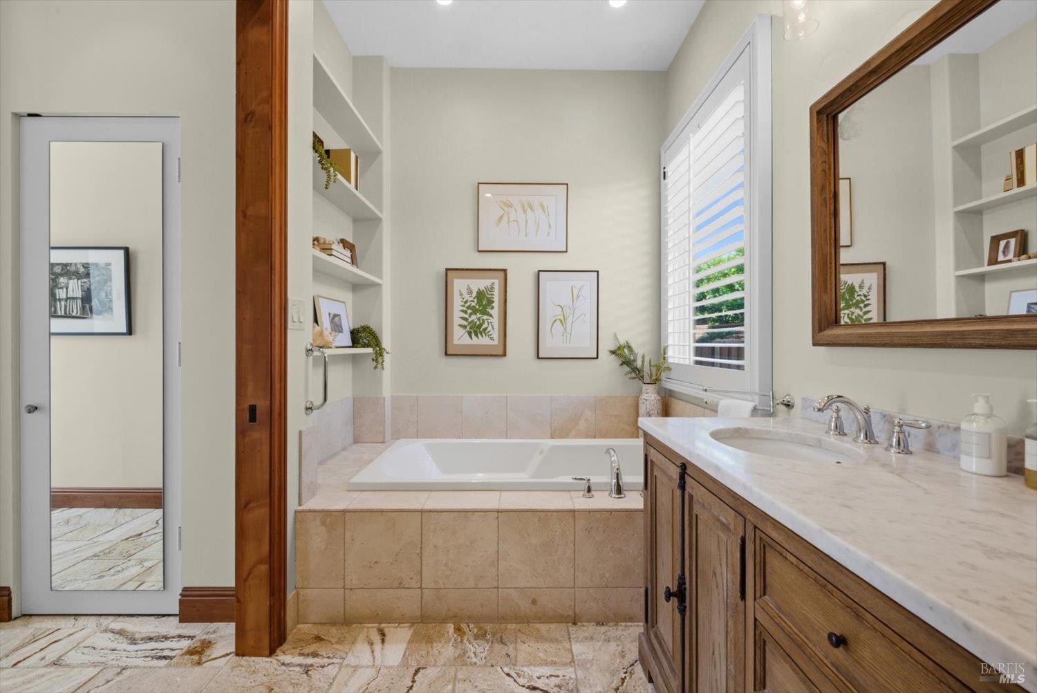 Property photo 47