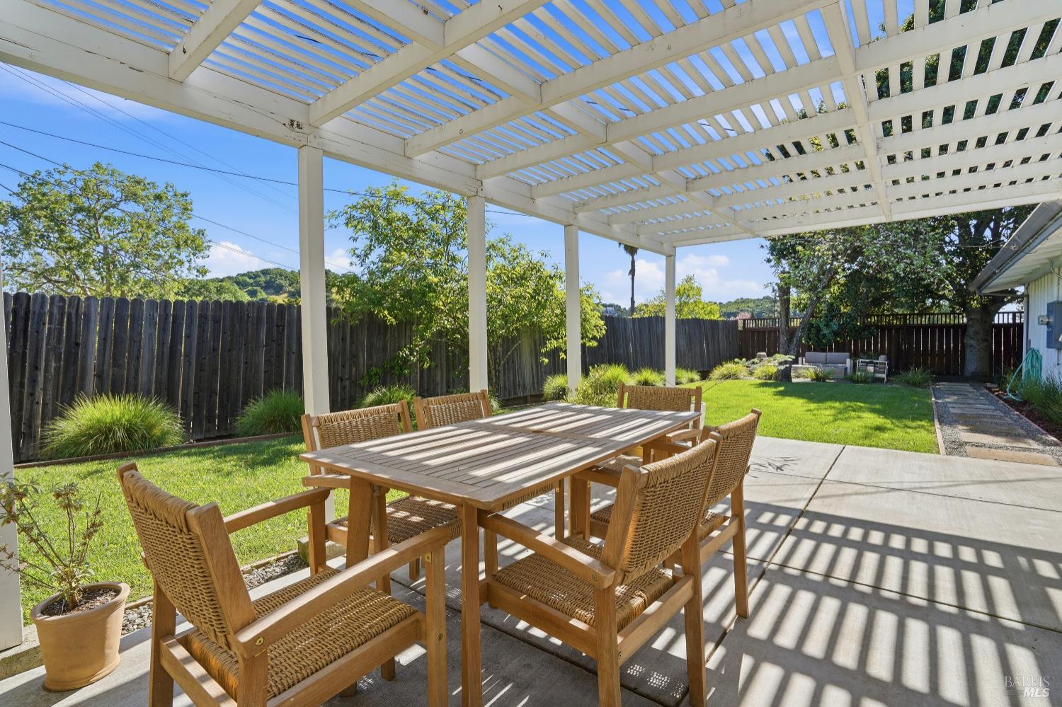 Property photo 33
