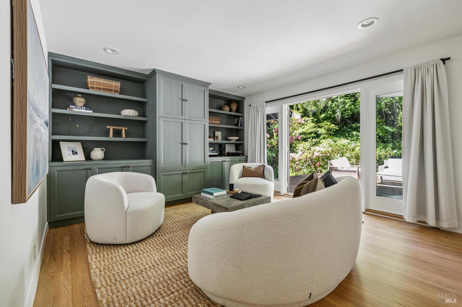 Property photo 35