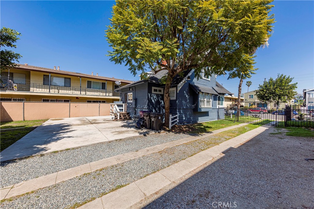 Property photo 32