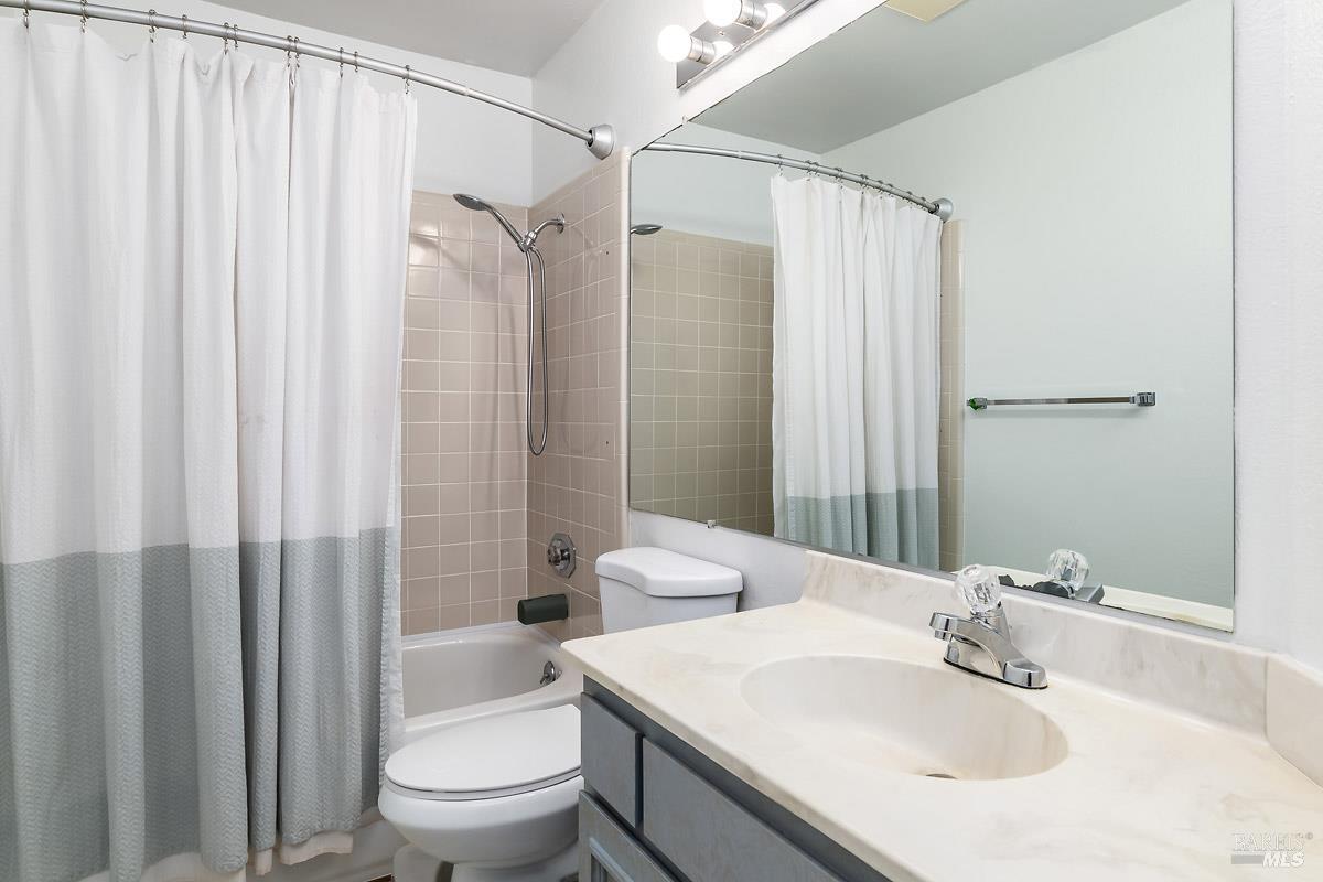 Property photo 24