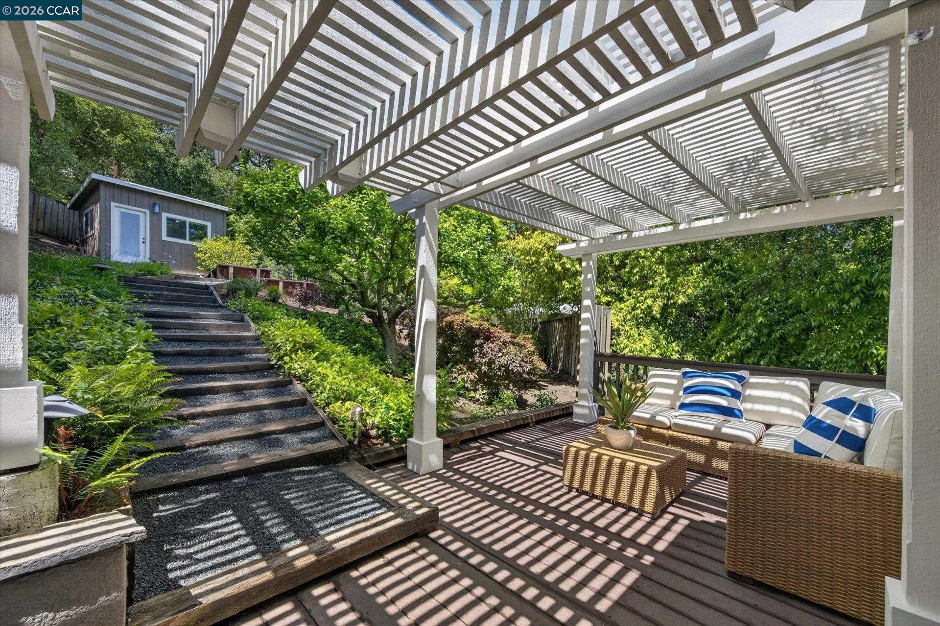 Property photo 32