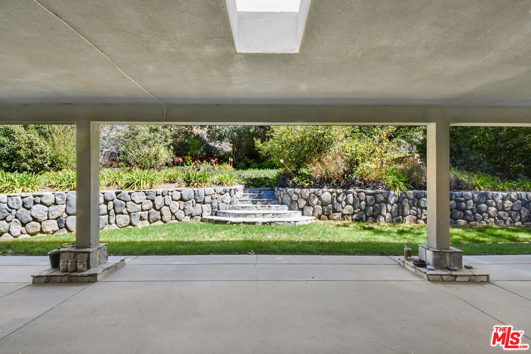Property photo 23