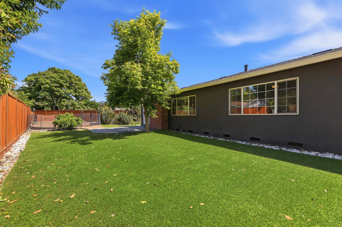 Property photo 32