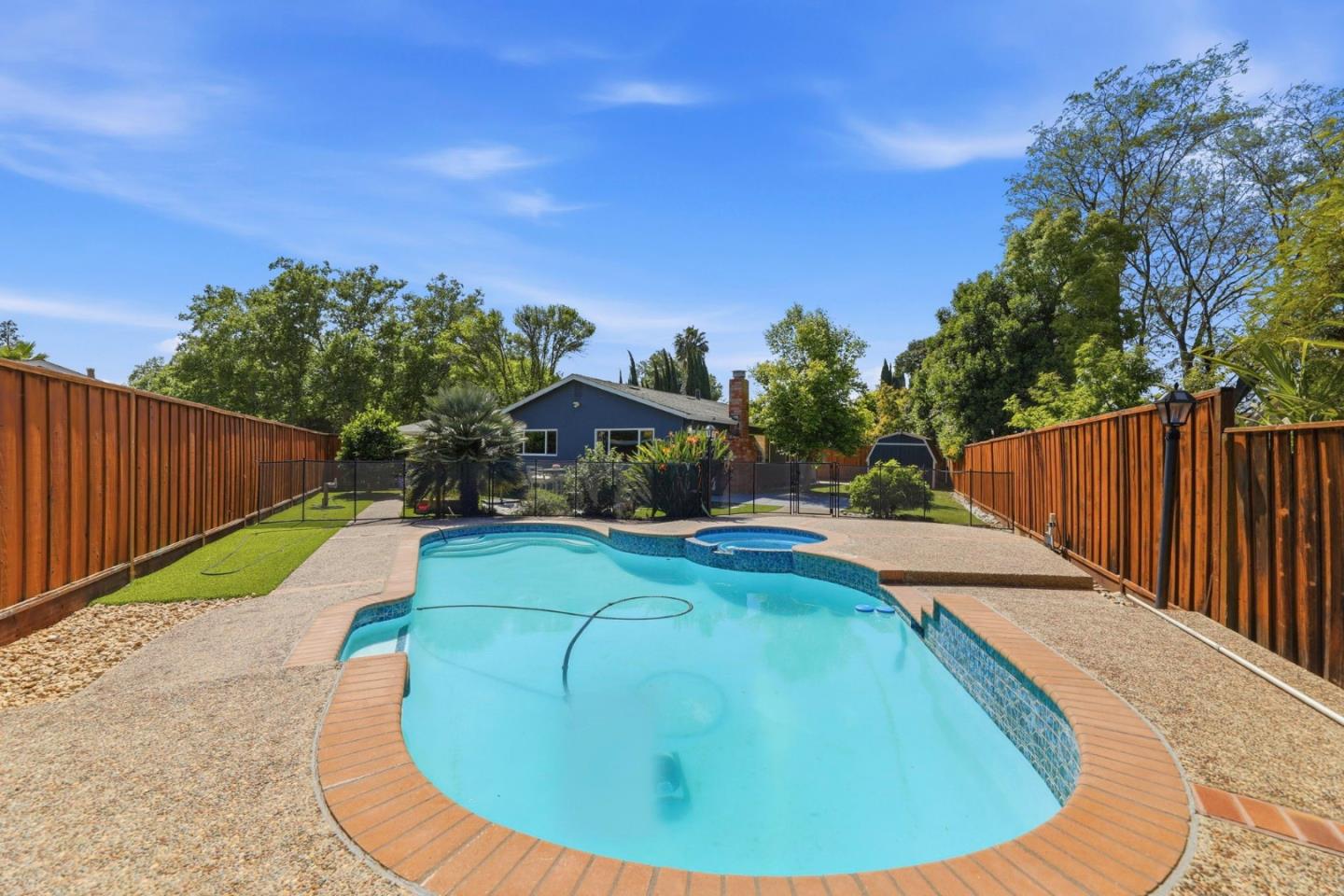 Property photo 34