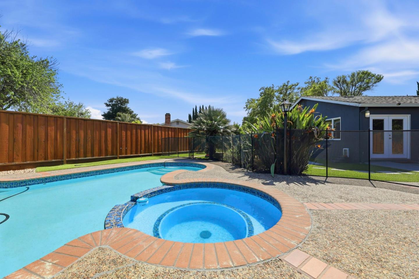 Property photo 35