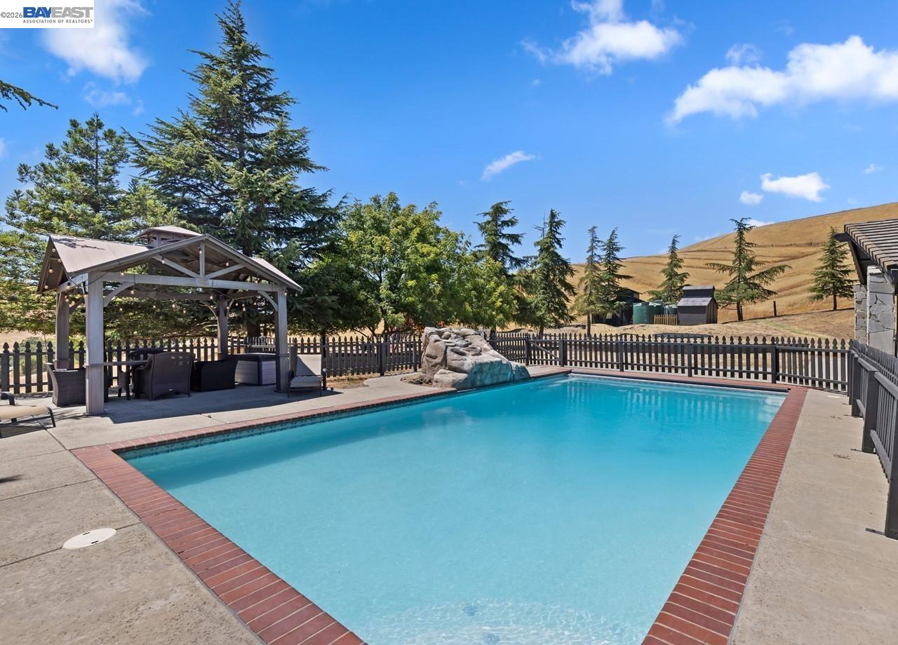 Property photo 41
