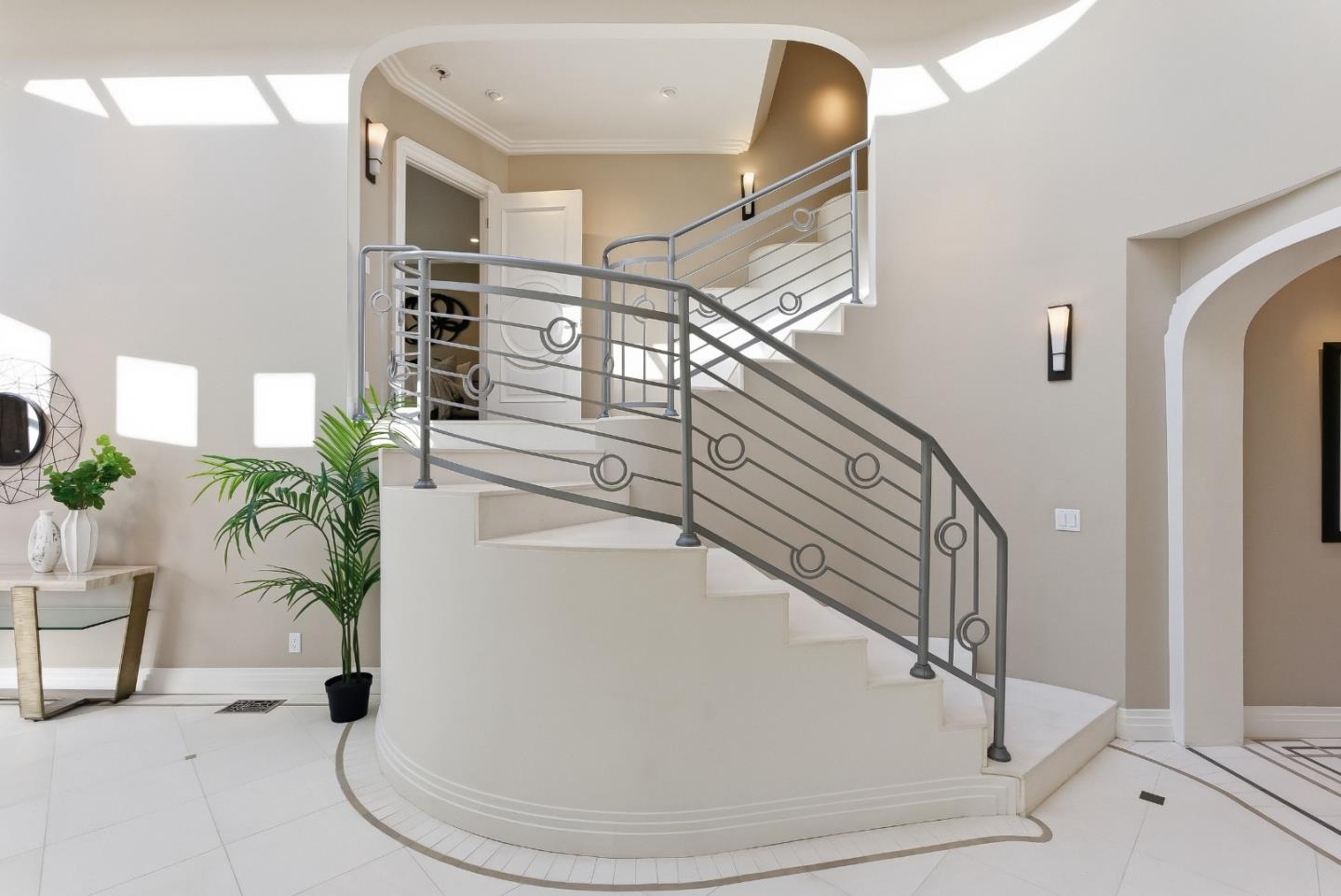 Property photo 44