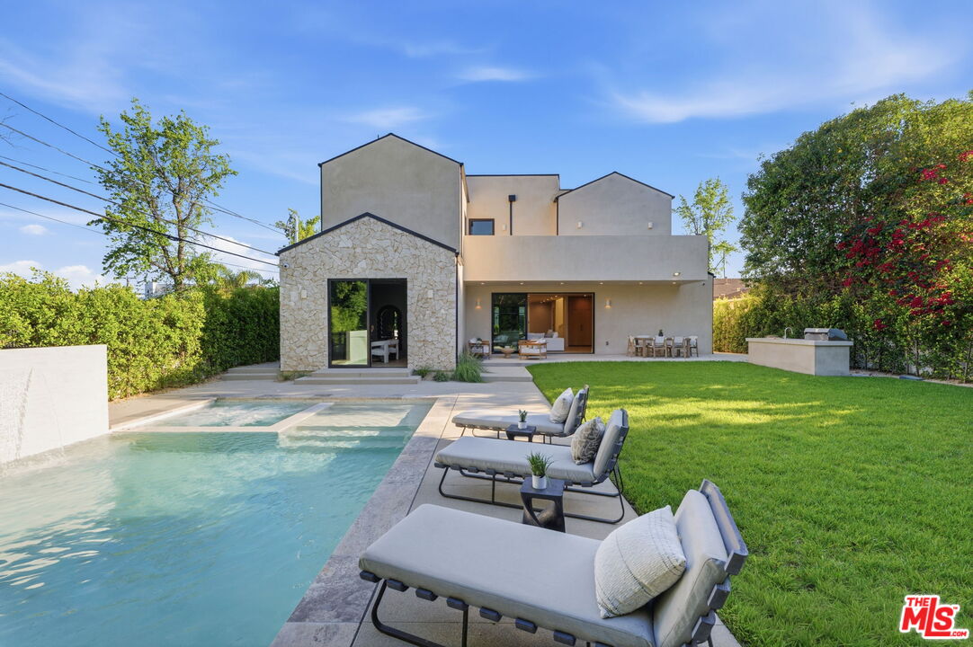 Property photo 38