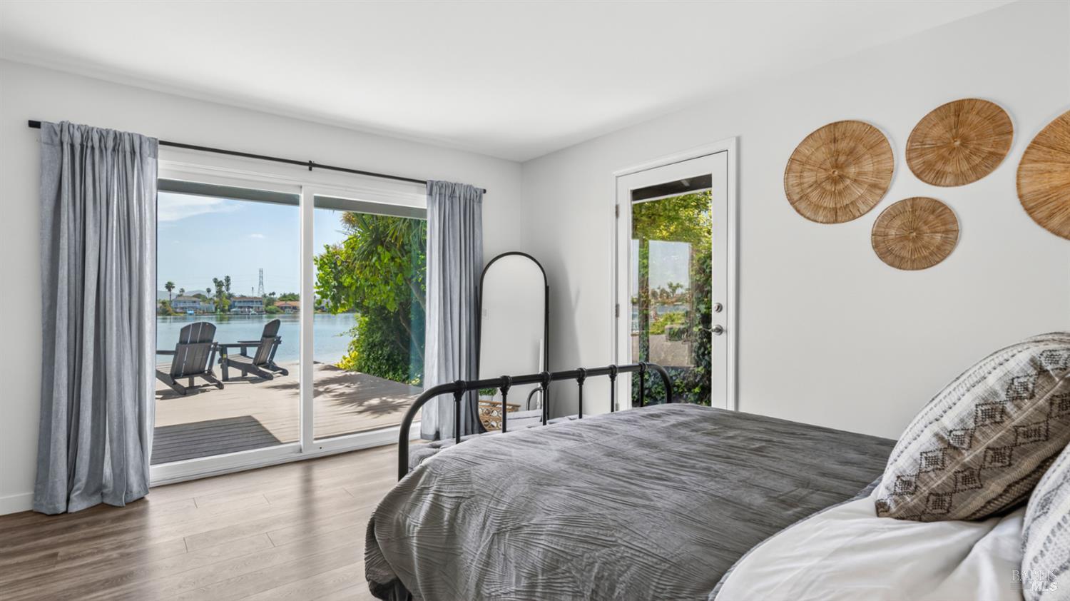 Property photo 33