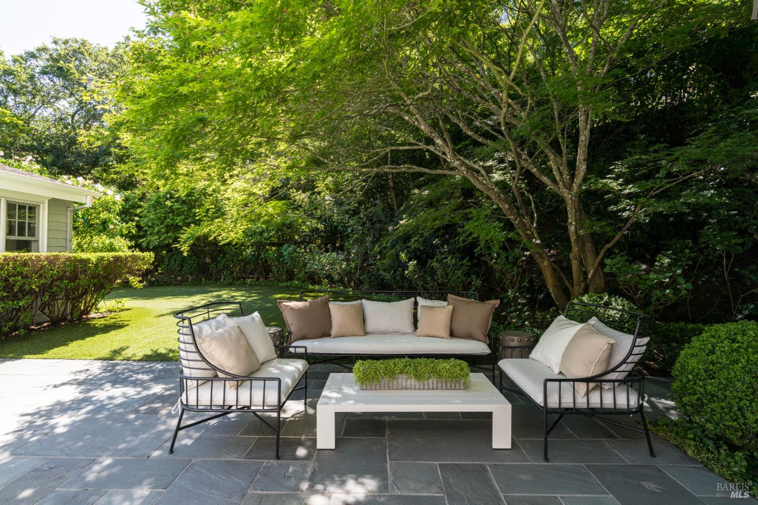 Property photo 28