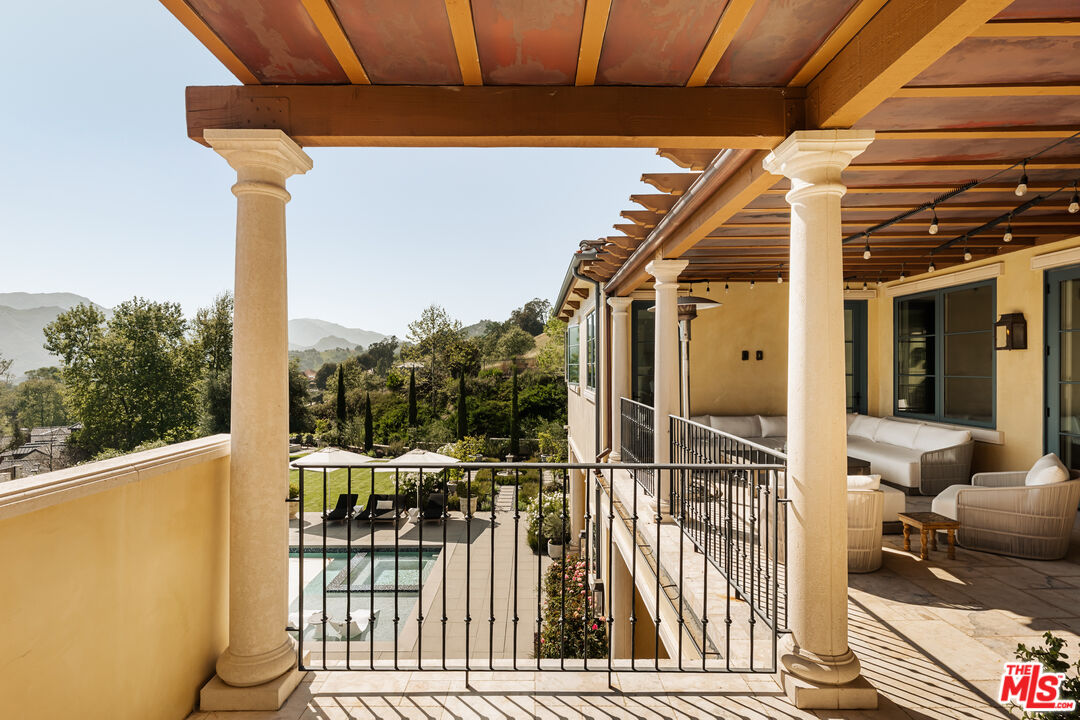 Property photo 33