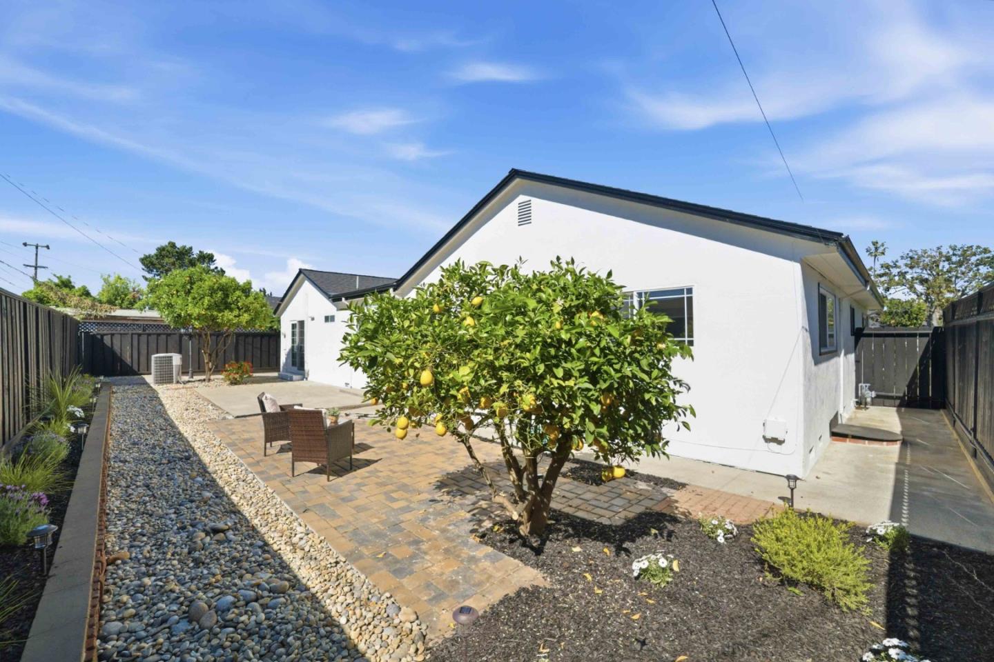Property photo 33