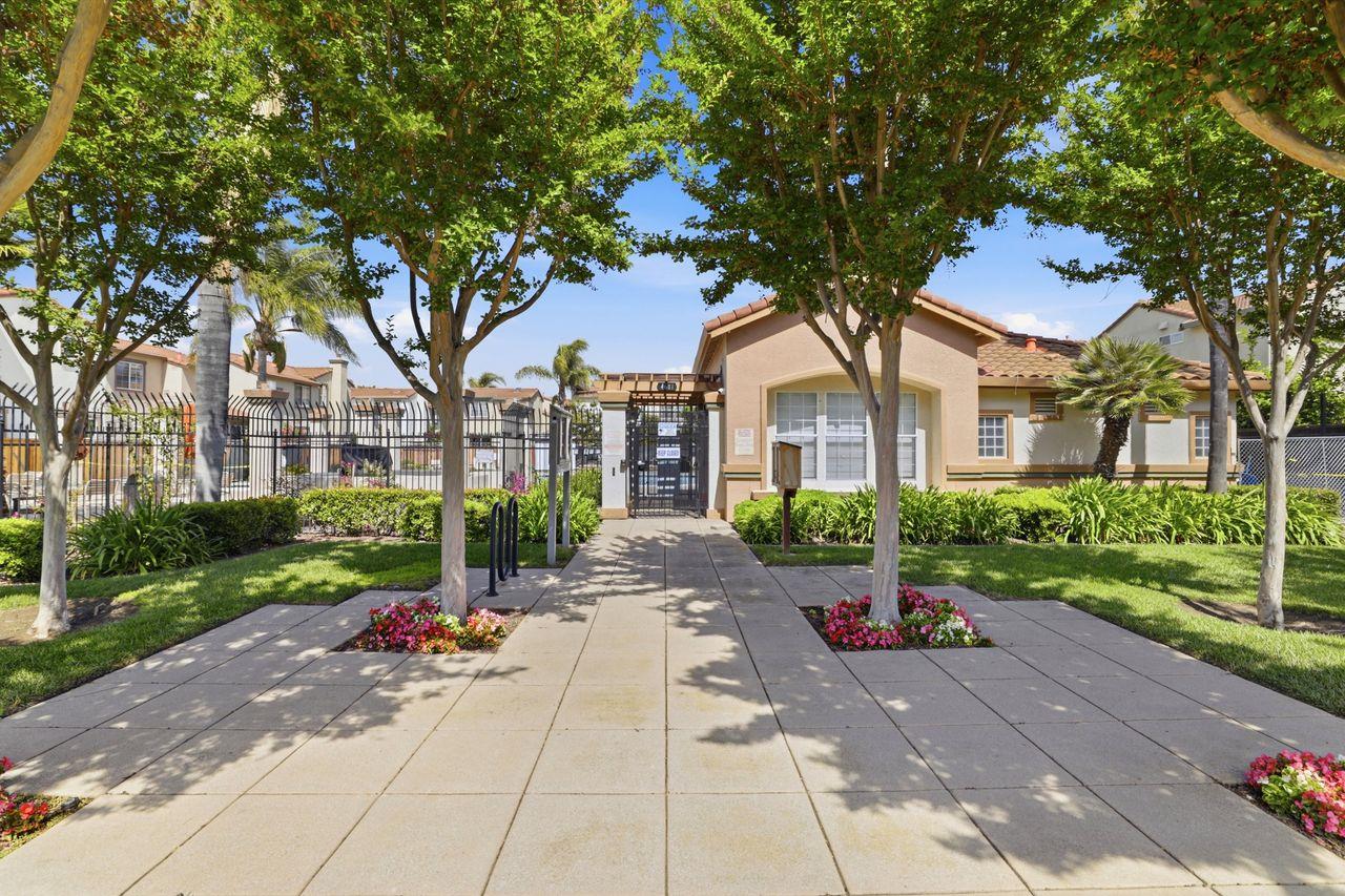 Property photo 40