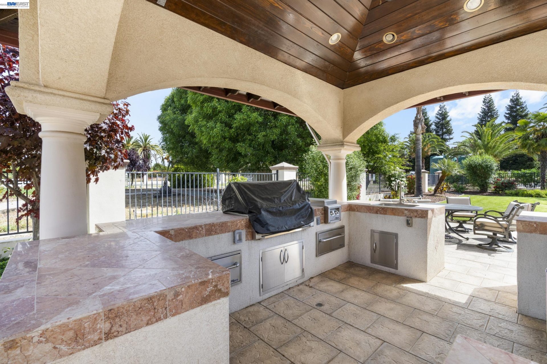 Property photo 38