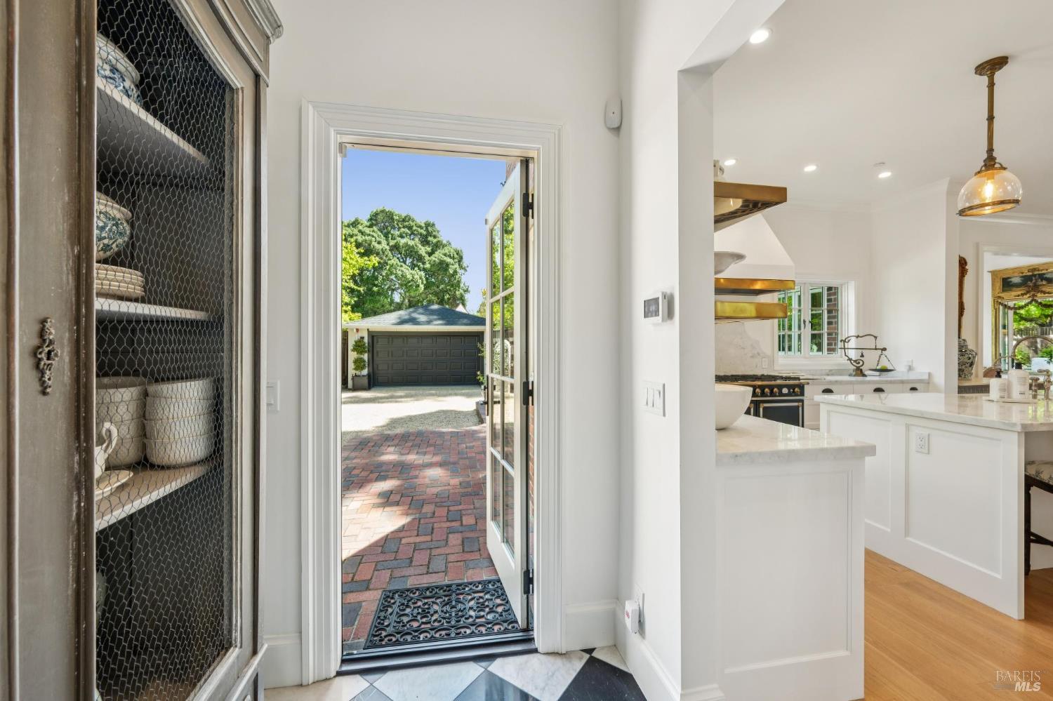 Property photo 31