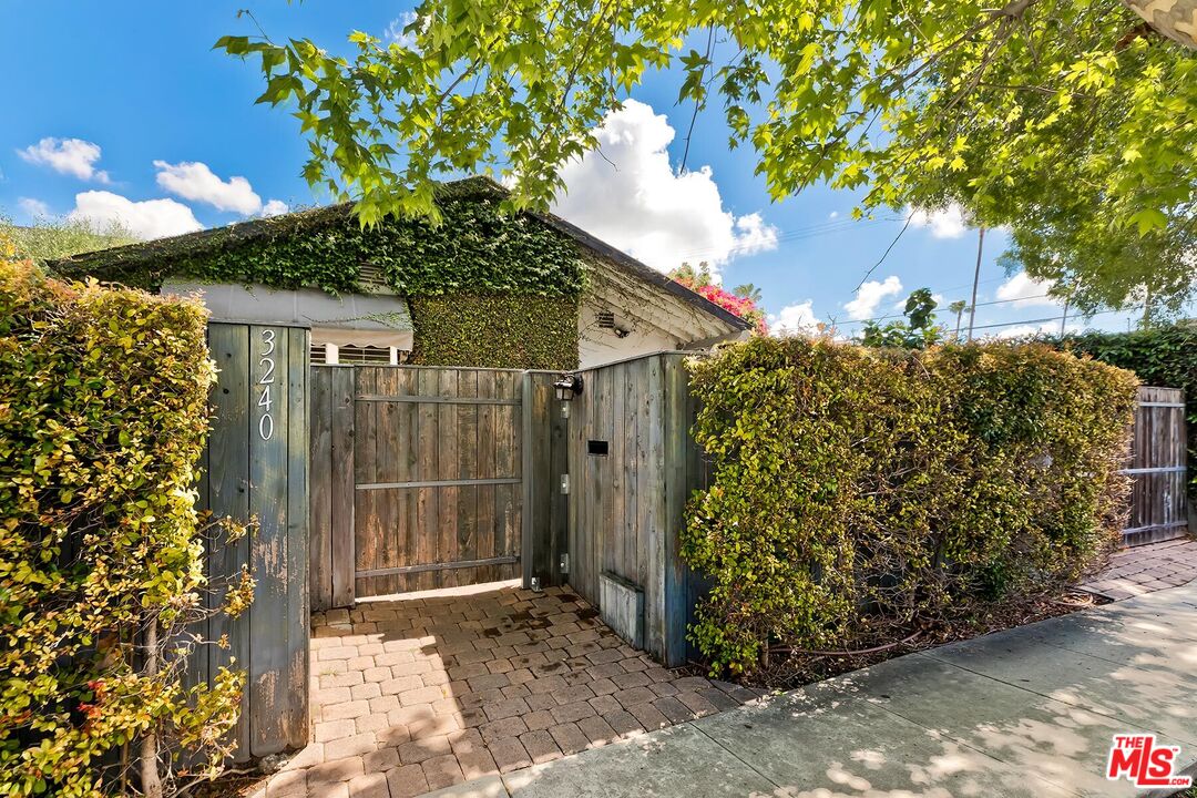 Property photo 33