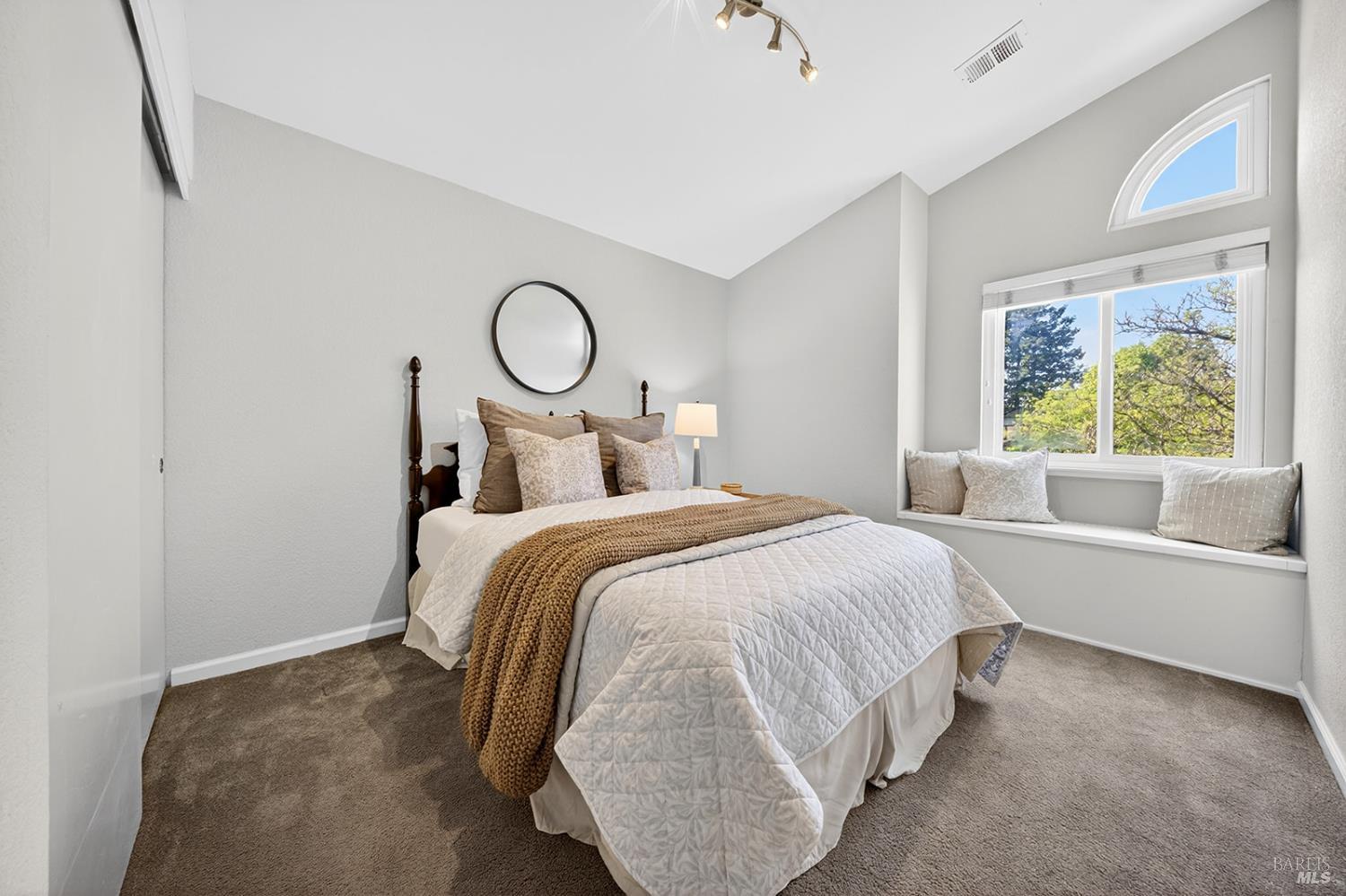Property photo 42